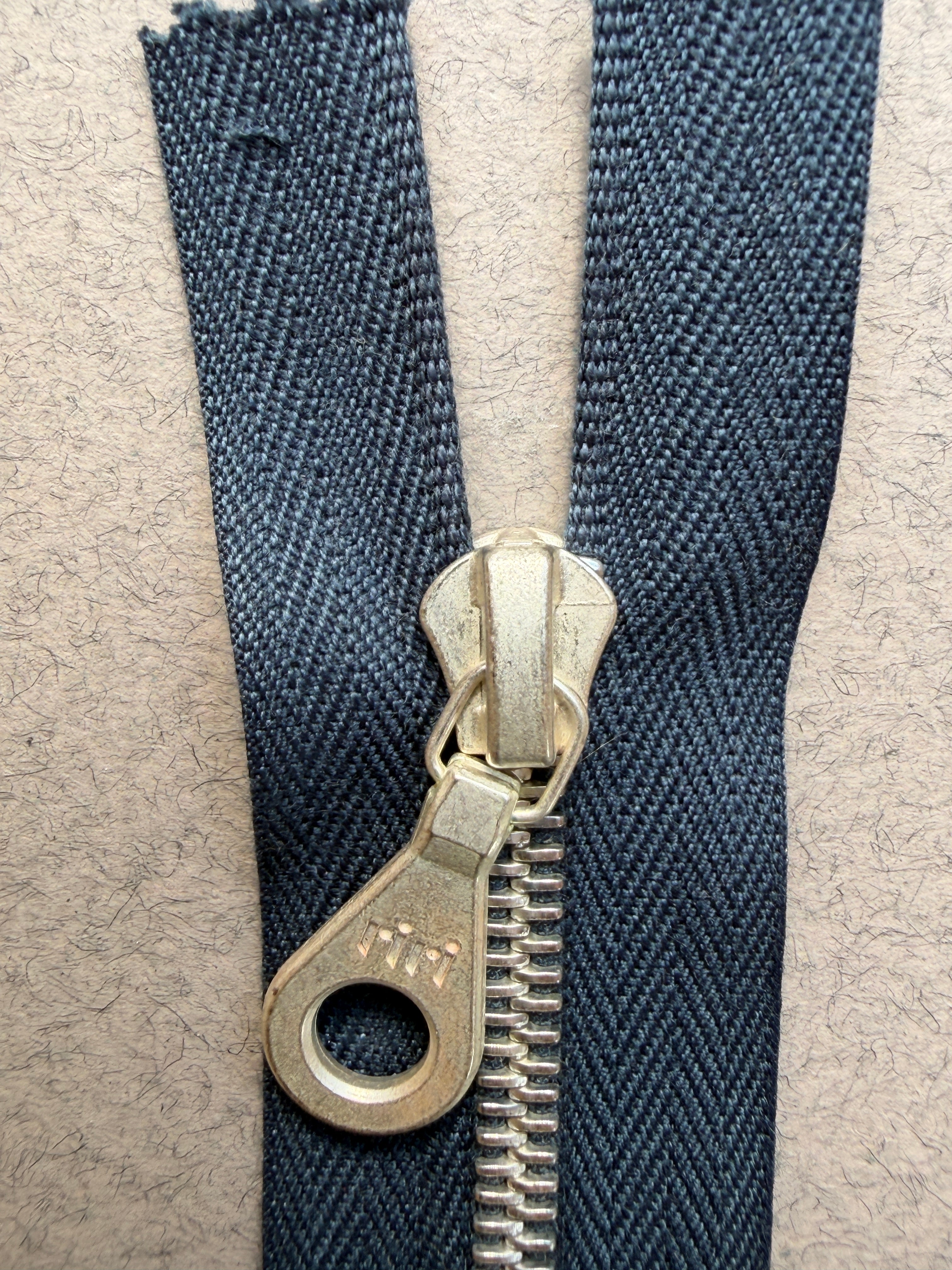 Close up Riri closed end metal  zip 17cm SP Haberdashery Auckland NZ