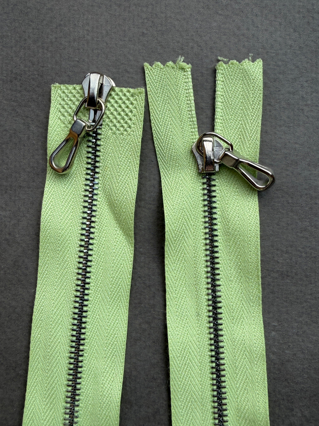 Close up Riri open end two ways light green silver zip  43cm SP Haberdashery Auckland NZ