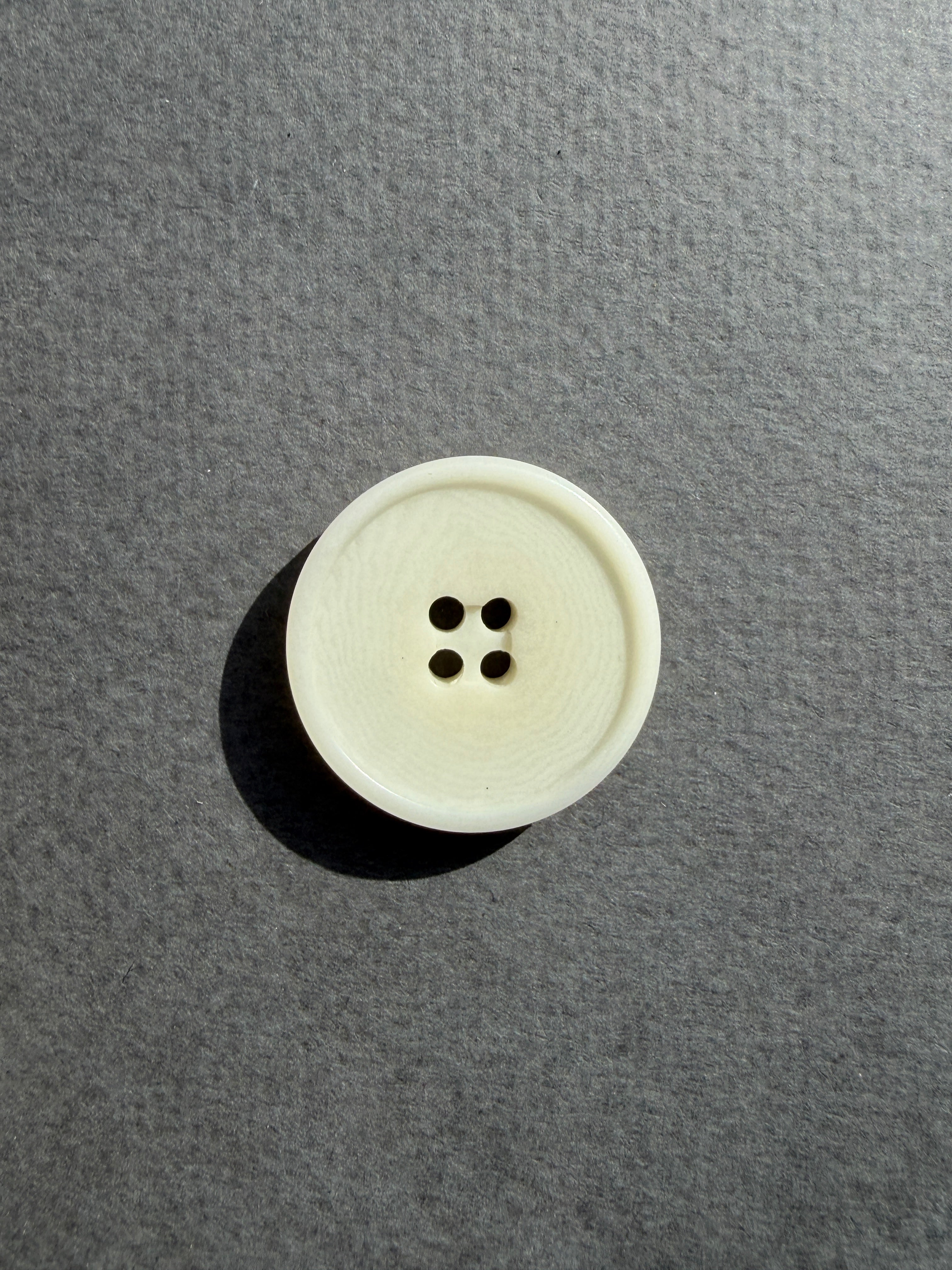 Corozo 4h rim button SP Haberdashery Auckland NZ