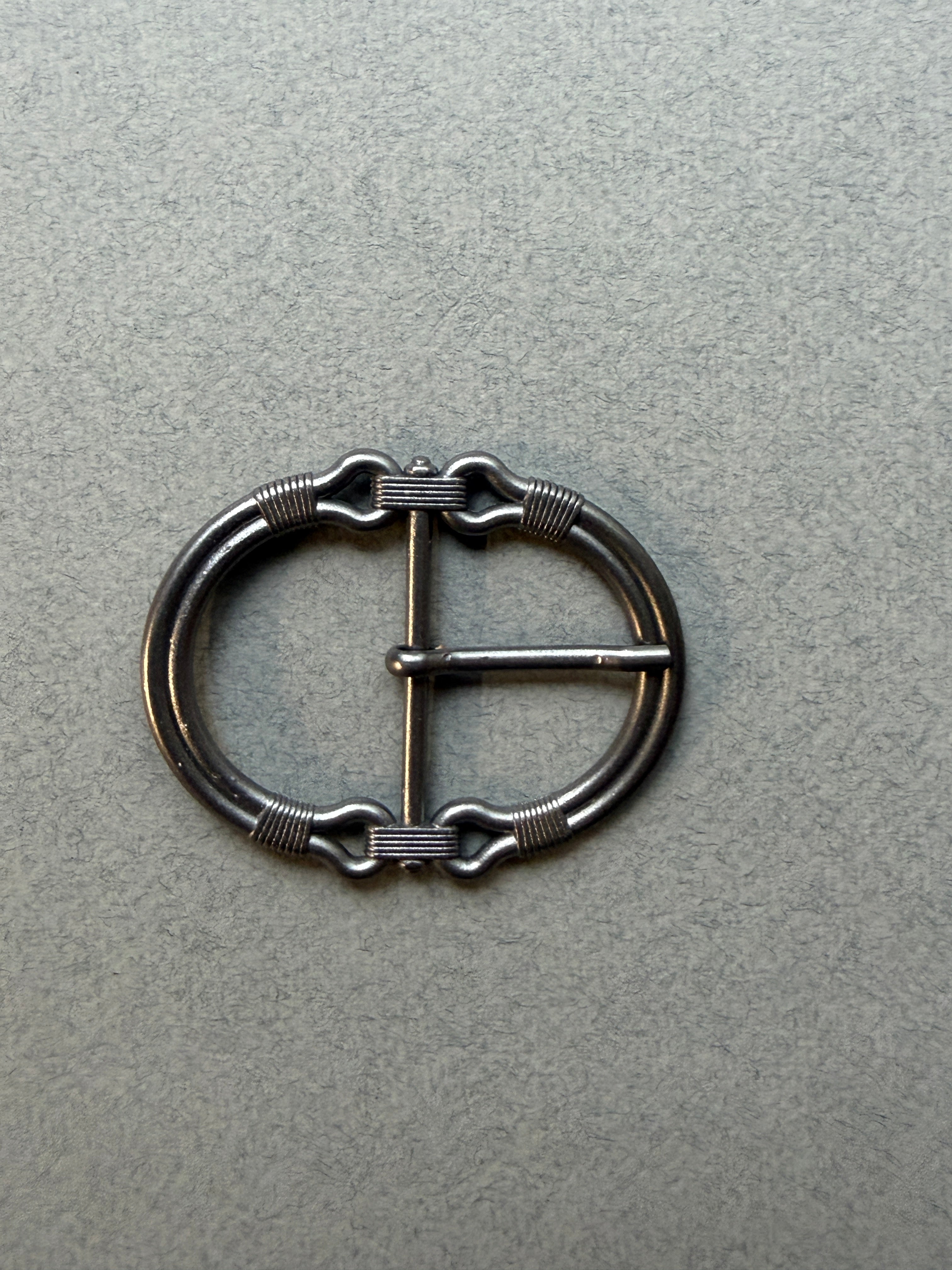Gunmetal horseshoe buckle 6cm