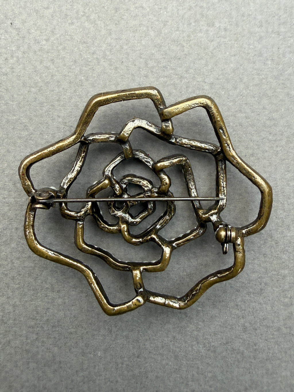 Metal Flower Brooch with Pearls | 50mm | SP Haberdashery