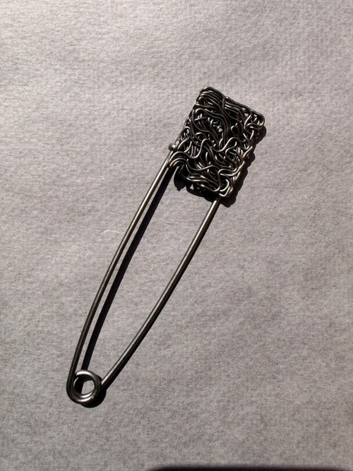 Brooch  Pin in decorative metal 90mm