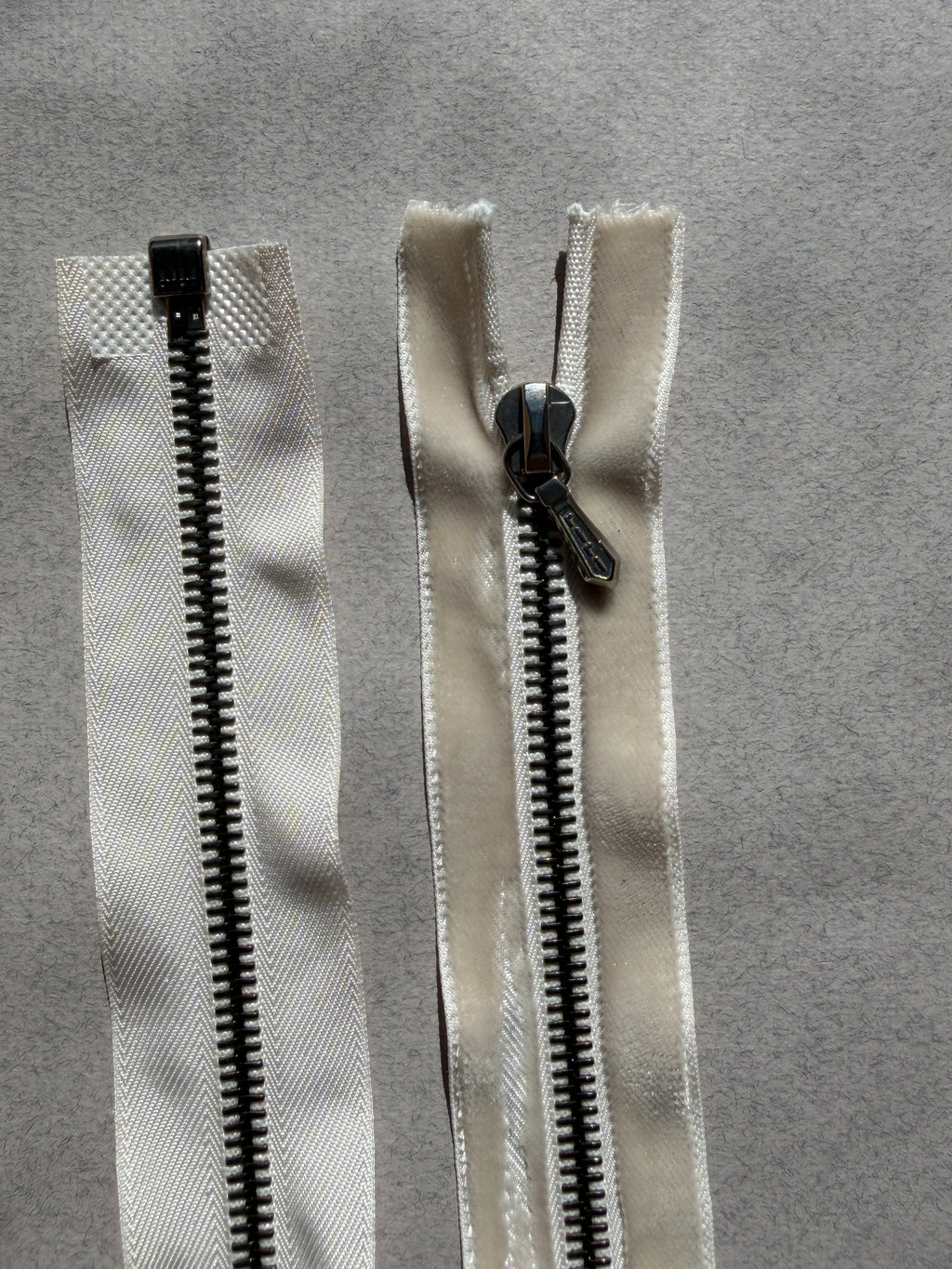Riri Metal Zip | Open End, Beige Velvet Tape, Antique Brass, 38cm | SP Haberdashery