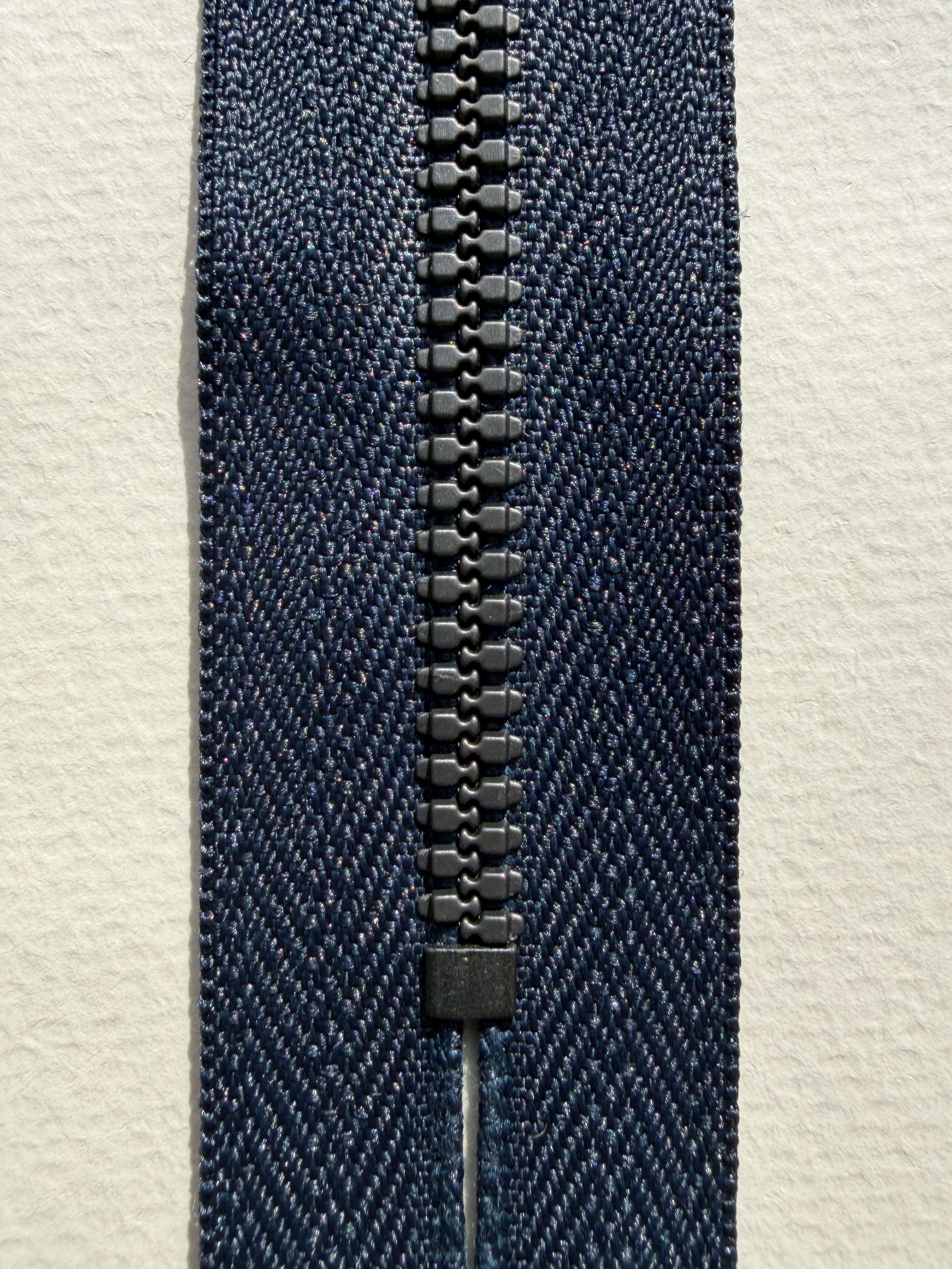 Riri Closed End Nylon Zip | Navy, 21cm | SP Haberdashery