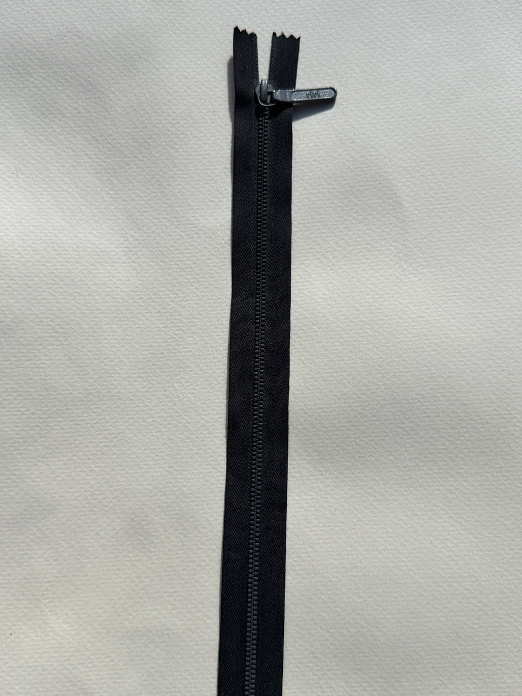 Riri Closed End Narrow Metal Zip | Black, 23cm | SP Haberdashery