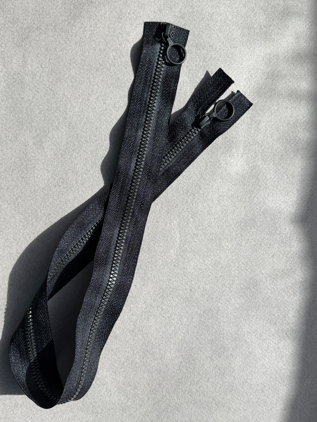 Riri open end two way nylon black zip 54cm