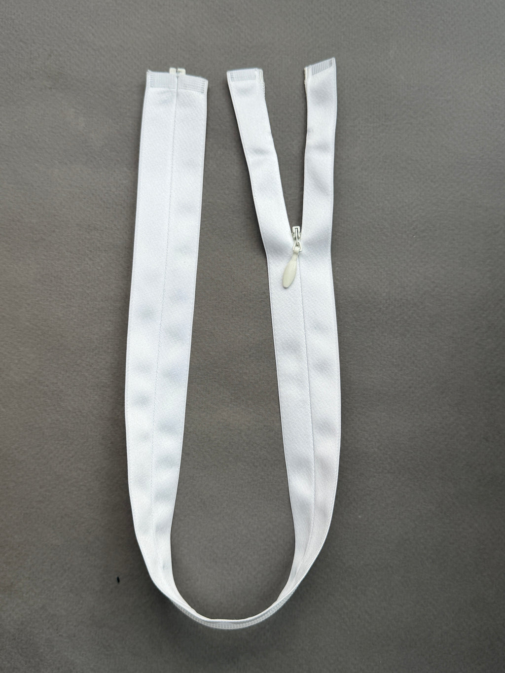 Invisible zip white satin SP Haberdashery Auckland NZ