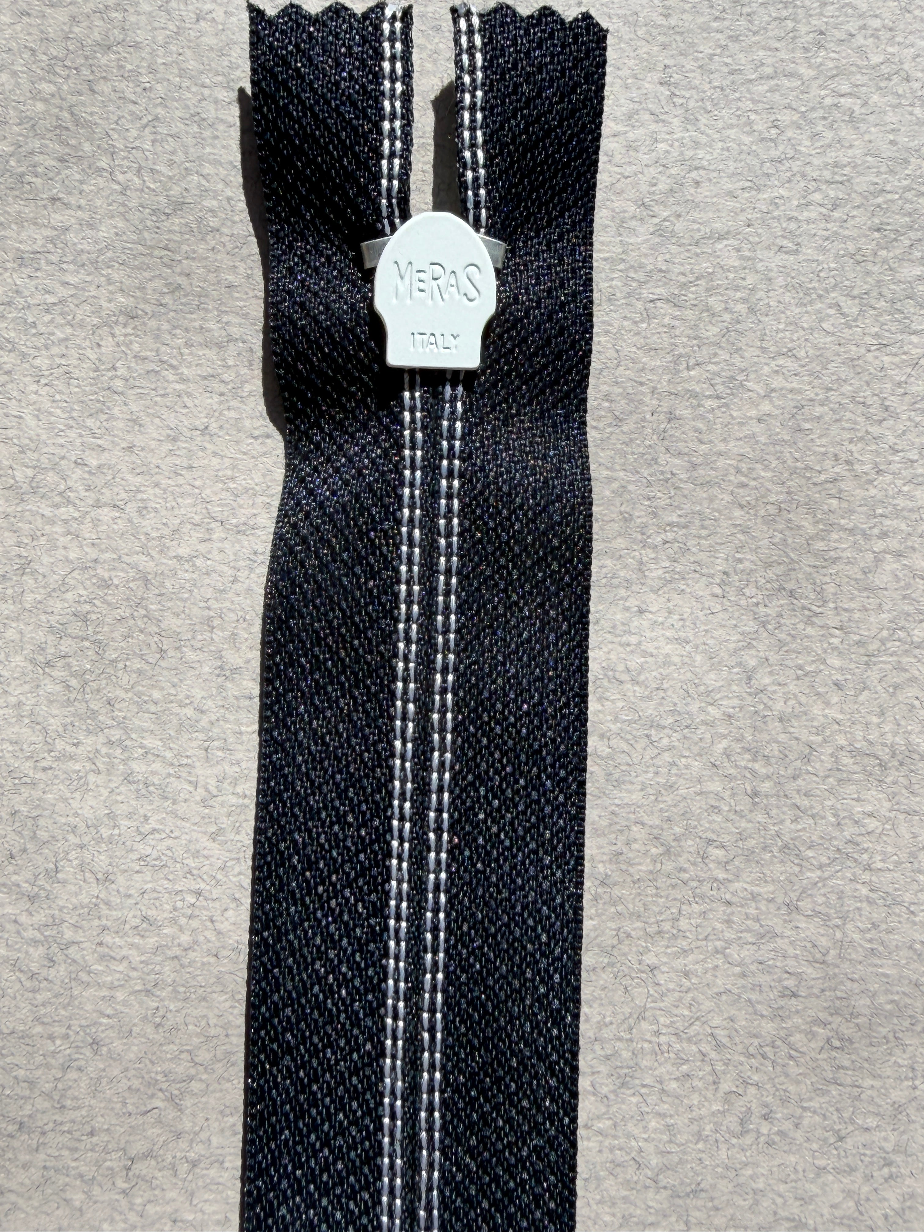 Reverse image of Meras  closed end zip SP Haberdashery Auckland NZ