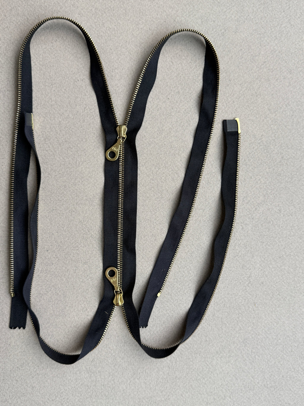 Riri Zip open end two way black gold SP Haberdashery Auckland NZ