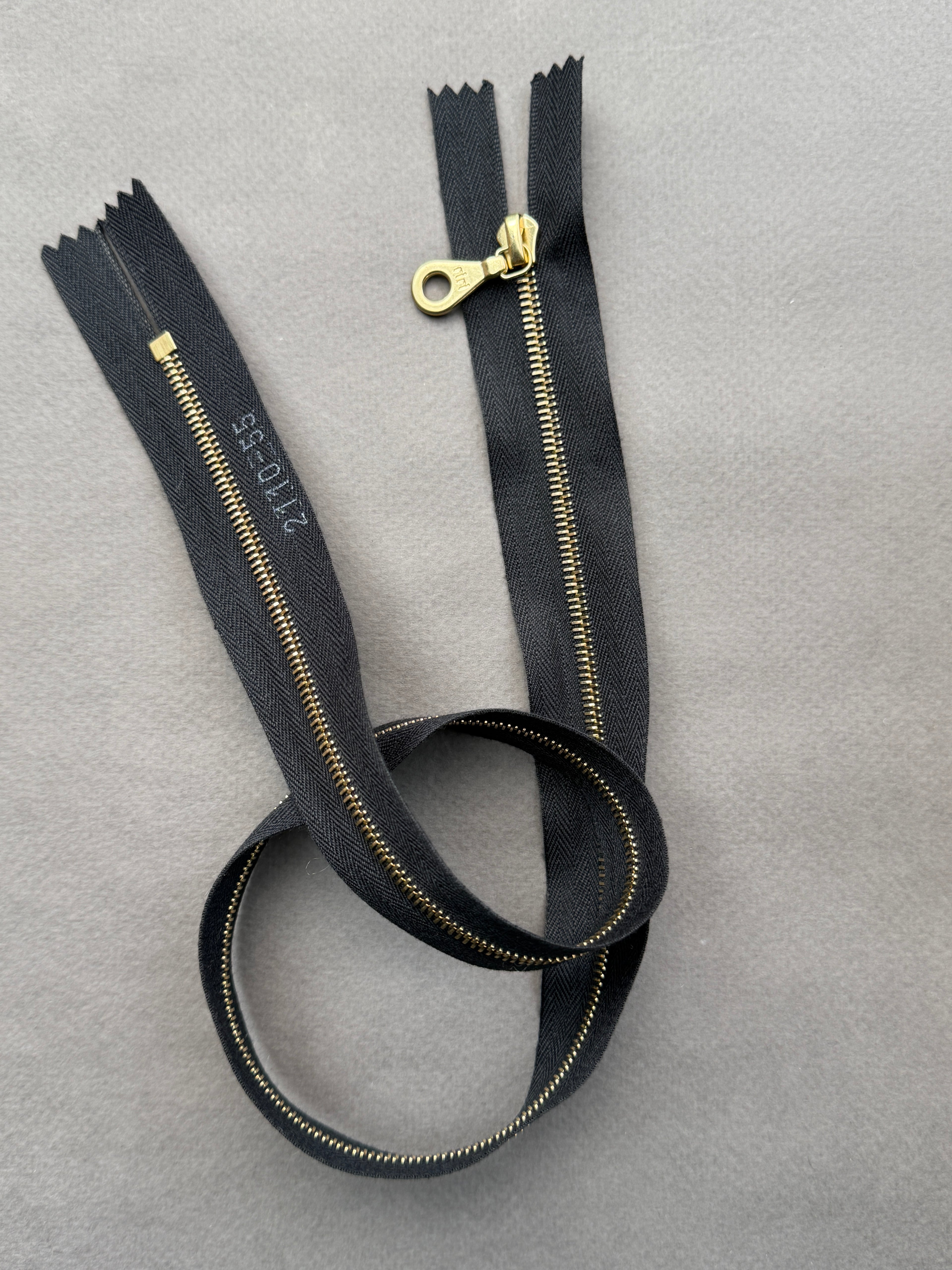 Riri closed end black gold zip 5 lengths SP Haberdashery Auckland NZ