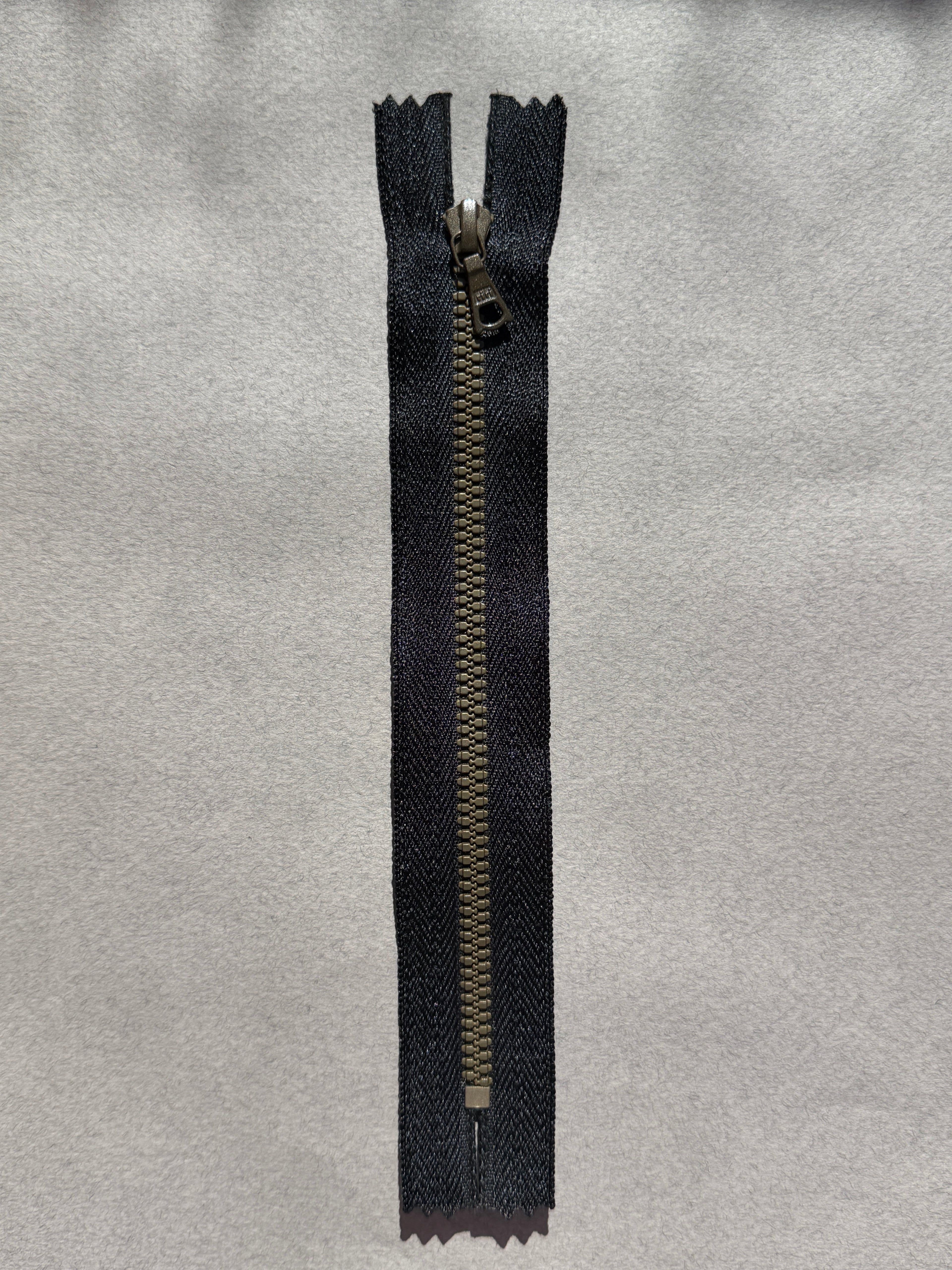 Riri closed end nylon zip black brown 17cm SP Haberdashery Auckland NZ