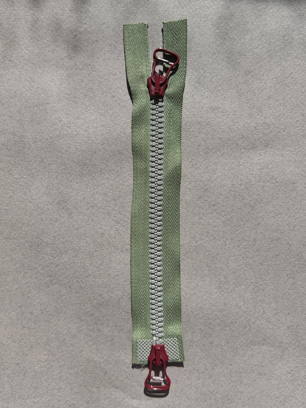 Riri open end two way  nylon zip green and red 16cm SP Haberdashery Auckland NZ