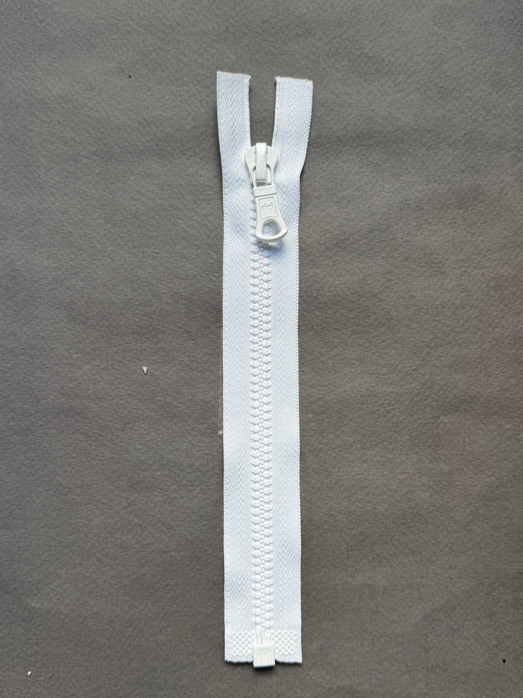 Riri Open End Nylon Zip white  20cm SP Haberdashery Auckland NZ