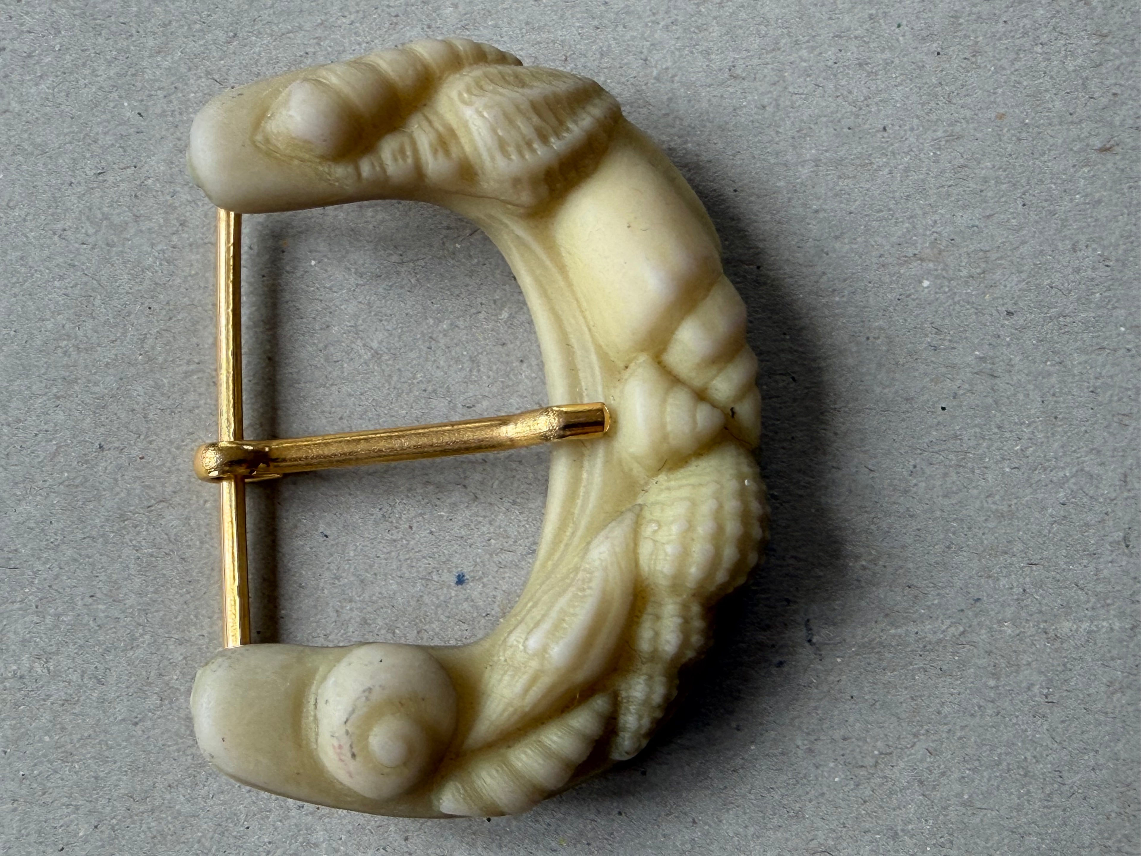 Seashell motif resin buckle SP Haberdashery  Auckland  NZ